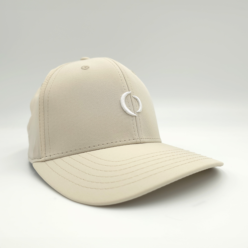 Beige golf hat 2025